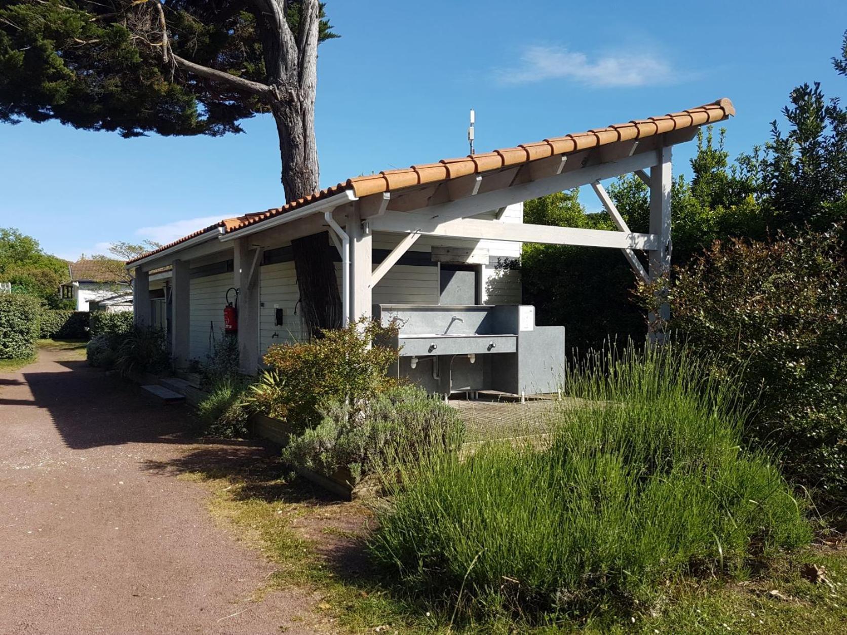 Camping Le Puits De L'Auture Hotell Saint-Palais-sur-Mer Rum bild
